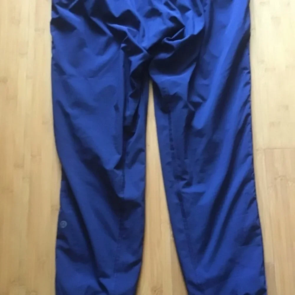Lululemon Satin Trim Tuxedo Pant Navy Like New - Picture 10 of 14